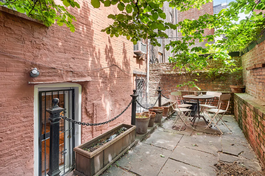 102 East 10th Street, Unit 1 Manhattan, NY 10003 - Photo 5 of 7