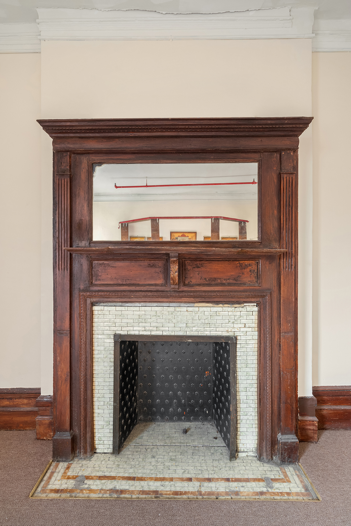 160 West 120th Street Manhattan, NY 10027 - Photo 5 of 9 a close view of a fireplace