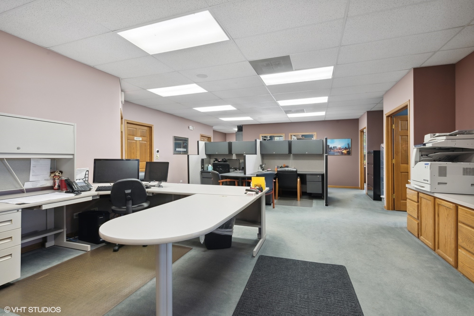 280 North Rand Road Lake Zurich, IL 60047 - Photo 27 of 28 a kitchen with stainless steel appliances a table chairs refrigerator and sink