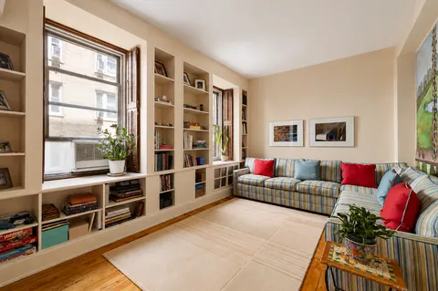 $3,875,000 | 151 West 86th Street, Unit 4D | Upper West Side