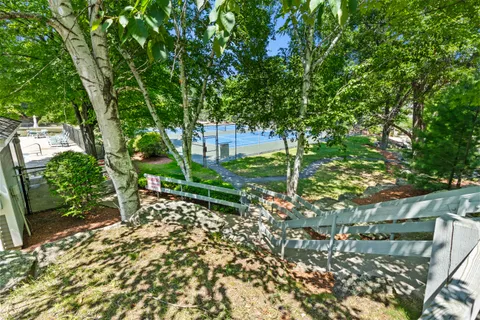 $700,000 | 21 Foxglove Court, Unit 21, Nashua, NH 03062