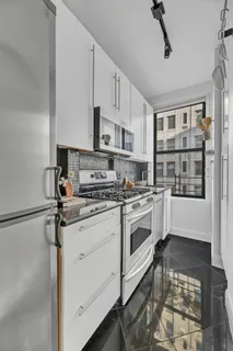 $749,000 | 599 West End Avenue, Unit 7BC | Upper West Side