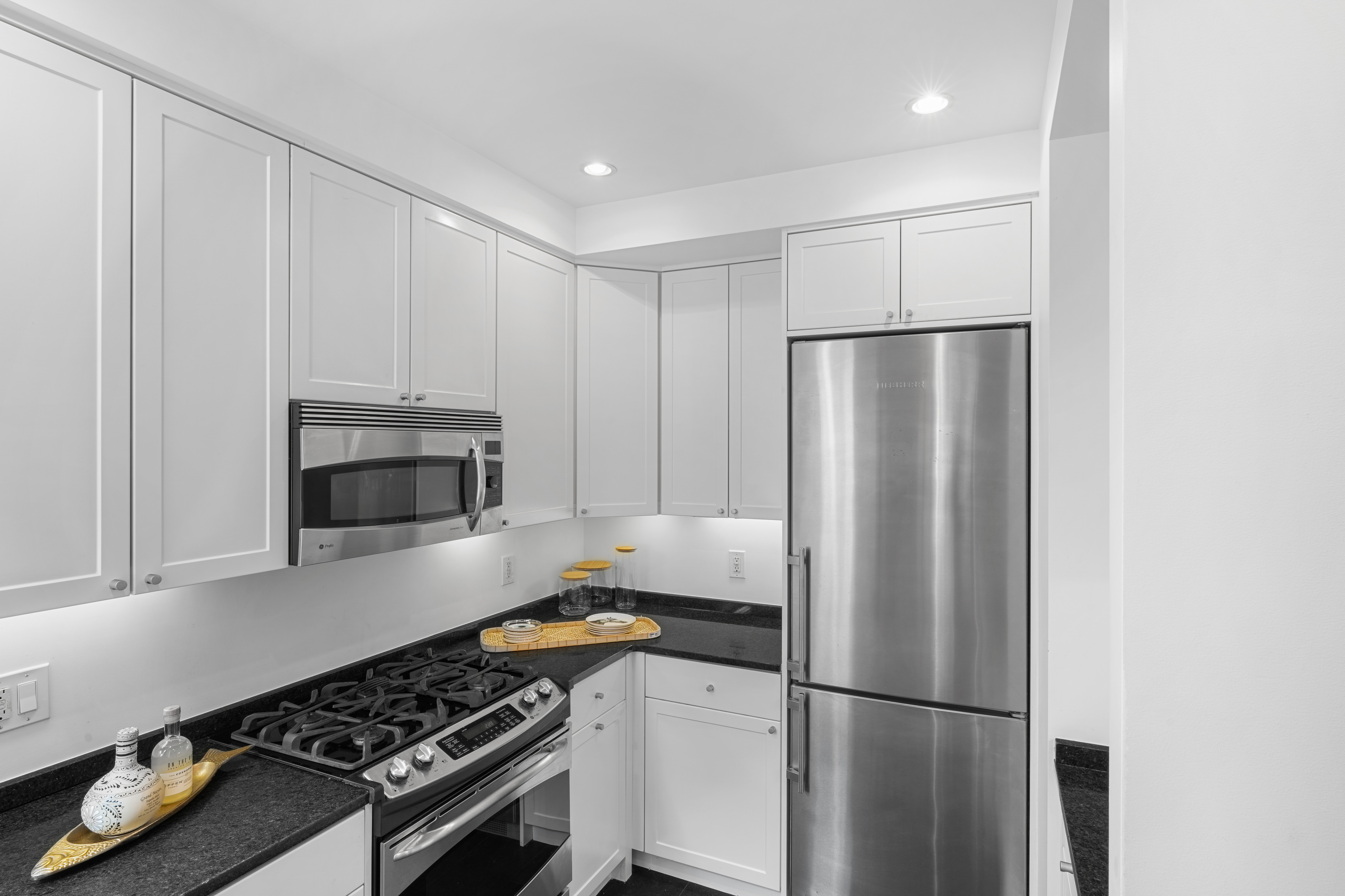 25 5th Avenue, Unit 12F Manhattan, NY 10003 - Photo 15 of 28