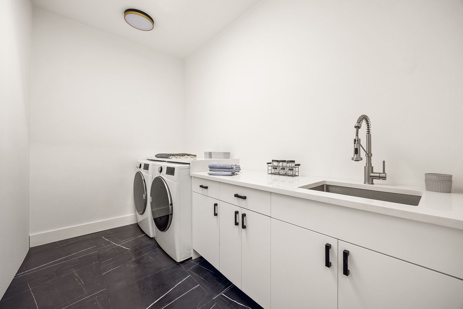 825 Riverside Drive Manhattan, NY 10032 - Photo 19 of 28