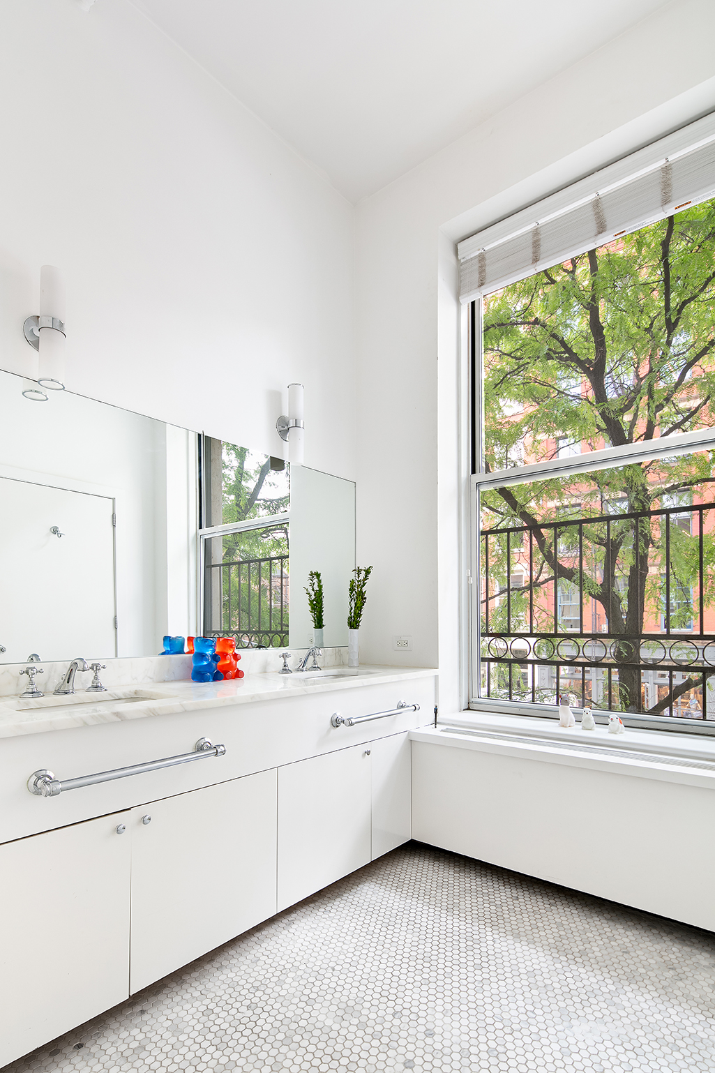 169 Spring Street, Unit 2E Manhattan, NY 10012 - Photo 12 of 15