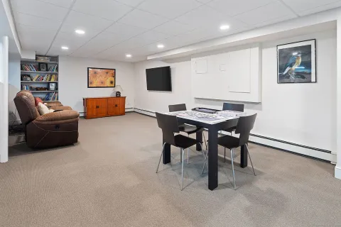 $1,785,000 | 78 Pin Oak Lane, Wilton, CT 06897