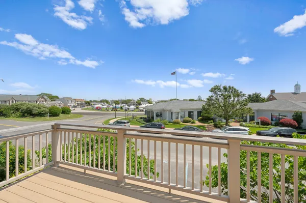 $185,010 | 45 South Euclid Avenue, Montauk, NY 11954