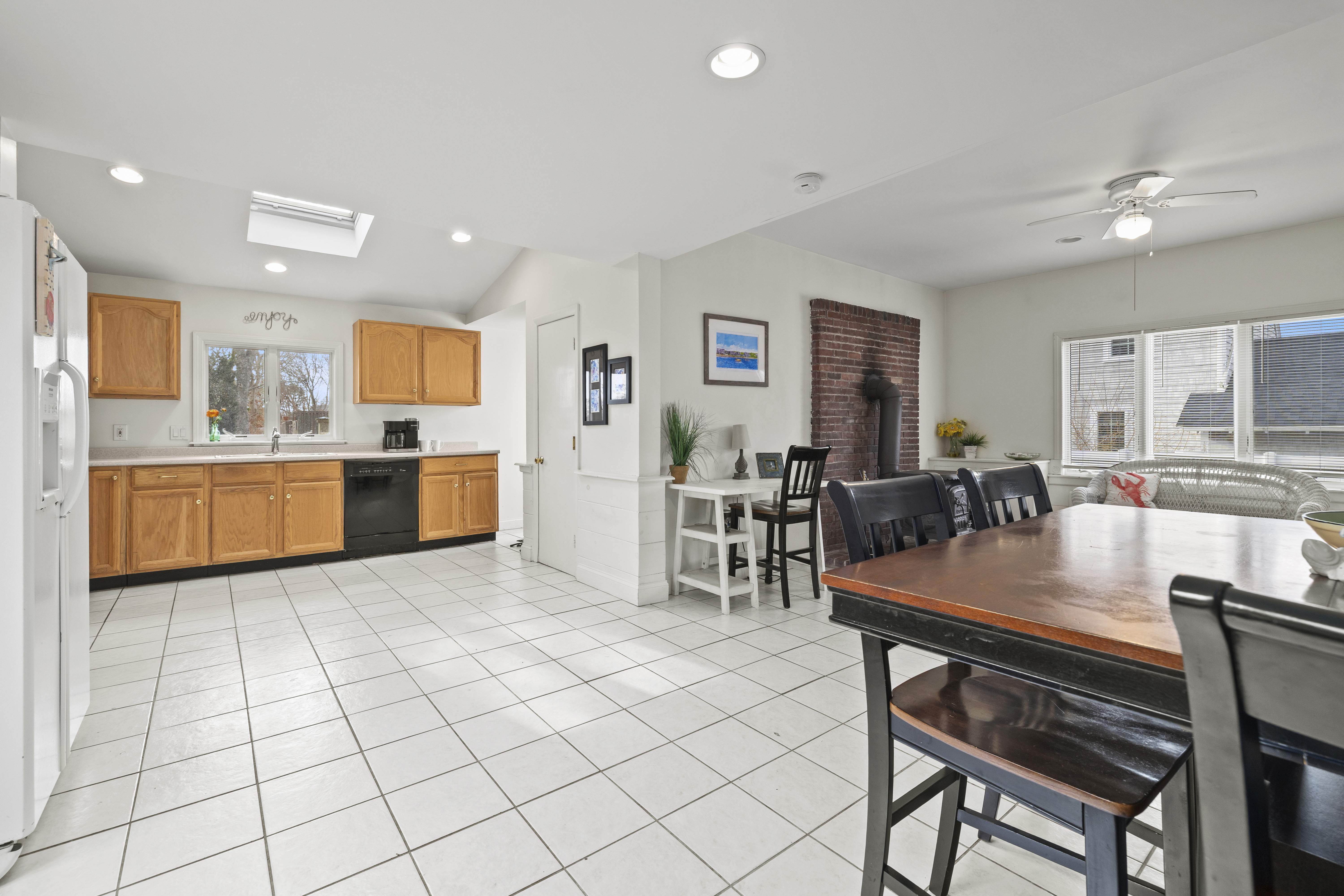 169 Gosnold Street Hyannis, MA 02601 - Photo 8 of 47