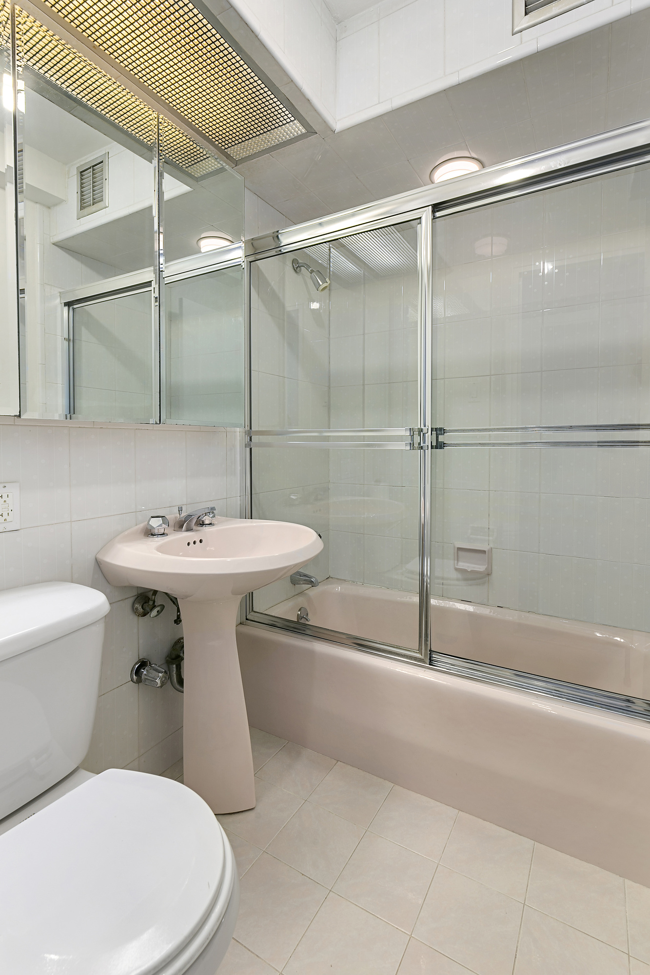 8901 Shore Road, Unit 2E Brooklyn, NY 11209 - Photo 9 of 11