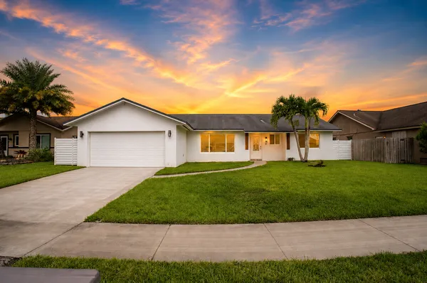 $745,000 | 5317 Southwest 120th Avenue, Cooper City, FL 33330