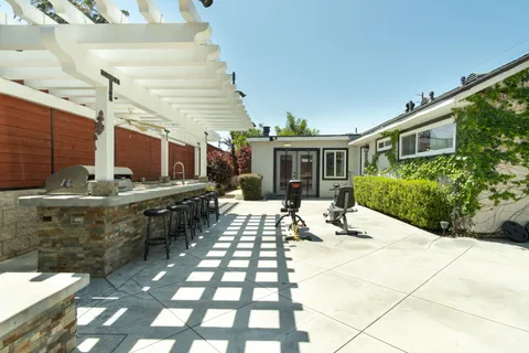 $875,000 | 304 North Cataract Avenue, San Dimas, CA 91773
