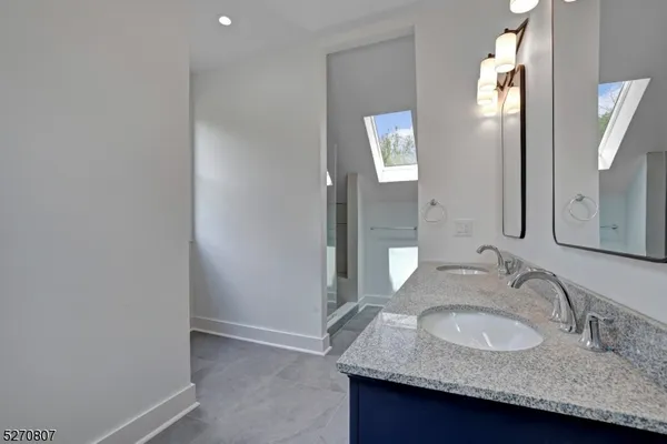 $700,000 | 6 Brook Street, Peapack-Gladstone, NJ 07977