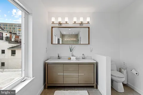 $775,000 | 418 Wallace Street, Philadelphia, PA 19123