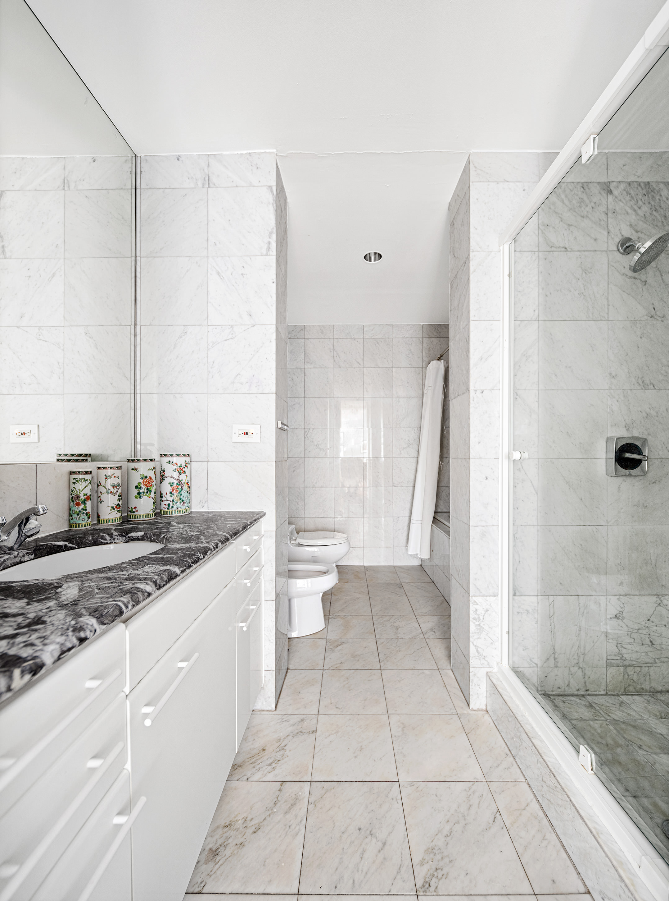 146 West 57th Street, Unit 38B Manhattan, NY 10019 - Photo 6 of 7