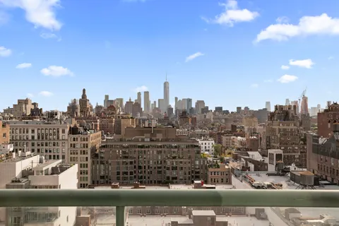 $2,995,000 | 22 West 15th Street, Unit 19D | Flatiron