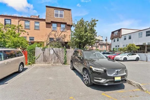 $7,000 | 199 9th Street, Jersey City, NJ 07302