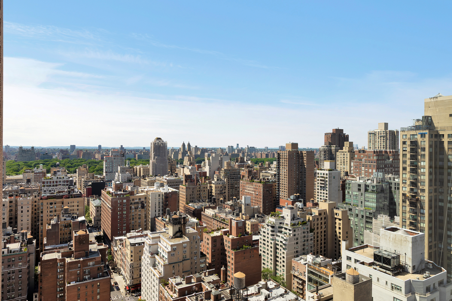 200 East 83rd Street, Unit 29B Manhattan, NY 10028 - Photo 13 of 20 a view of a city with tall buildings