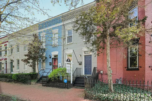 $825,000 | 1203 C Street Southeast, Washington, DC 20003
