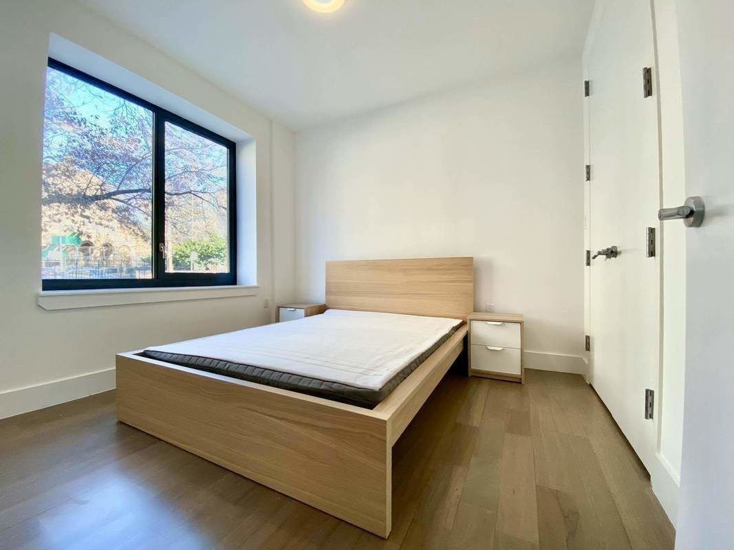 52 Convent Avenue, Unit 1B Manhattan, NY 10027 - Photo 6 of 17