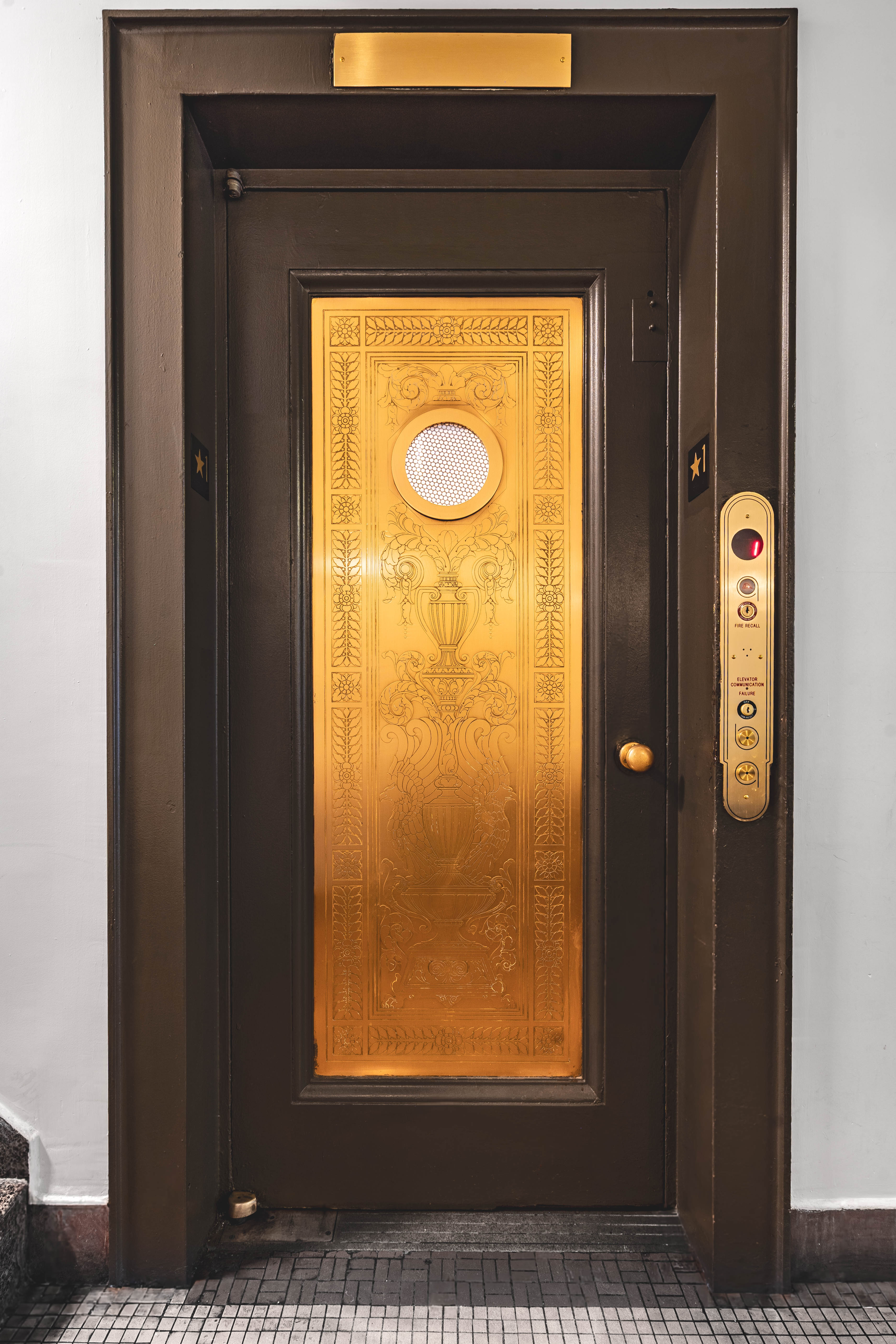 225 West 25th Street, Unit 5D Manhattan, NY 10001 - Photo 11 of 16 a view of front door