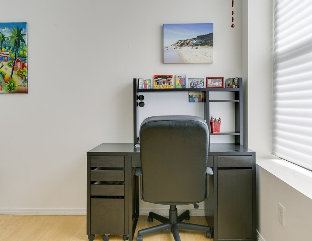 453 Washington Street, Unit 5D Boston, MA 02111 - Photo 14 of 17