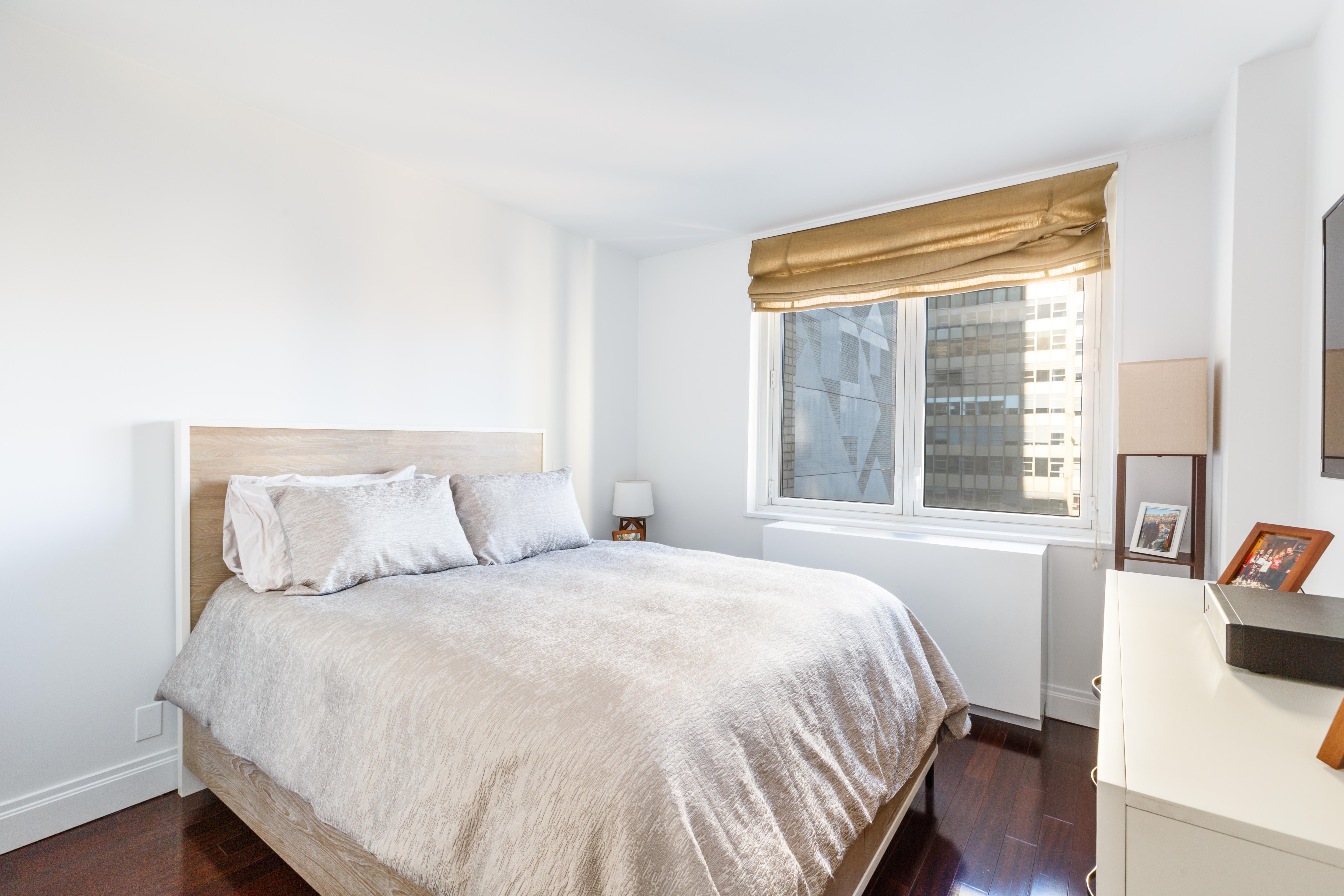 212 East 47th Street, Unit 27A Manhattan, NY 10017 - Photo 5 of 7