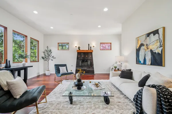 $1,949,000 | 13454 Campus Drive, Oakland, CA 94619