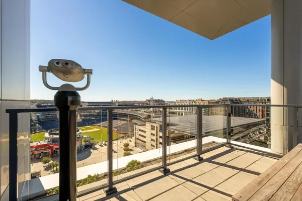 $1,095,000 | 70 N Street Southeast, Unit N601, Washington, DC 20003