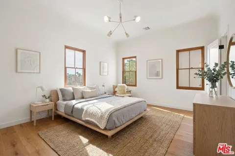 $995,000 | 346 1/2 North Gardner Street, Los Angeles, CA 90036