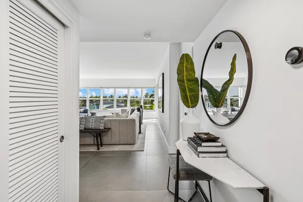 $1,100,000 | 1000 Lowry Street, Unit 5D, Delray Beach, FL 33483