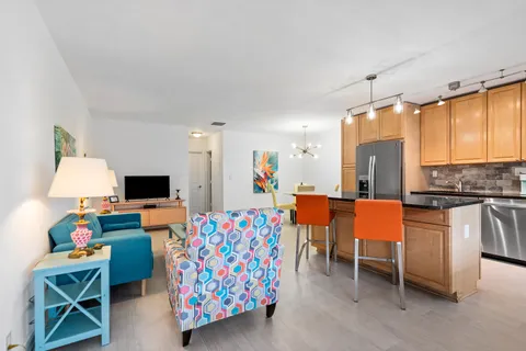 $389,000 | 2881 Northeast 32nd Street, Unit 220, Fort Lauderdale, FL 33306