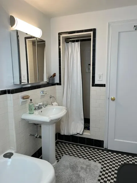 $6,800 | 425 West 23rd Street, Unit 7B | Chelsea