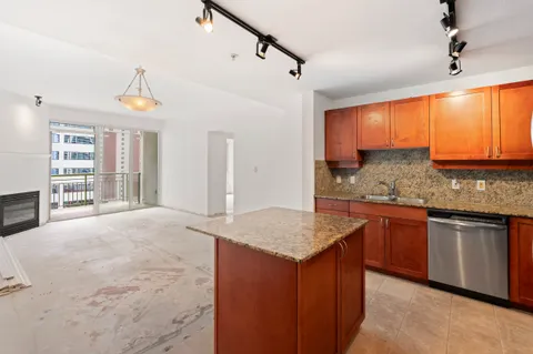$435,000 | 1240 India St, San Diego, CA 92101