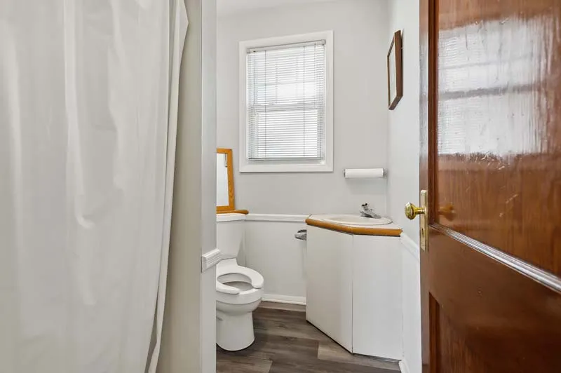 $3,300 | 586 Livingston Avenue, North Brunswick, NJ 08902