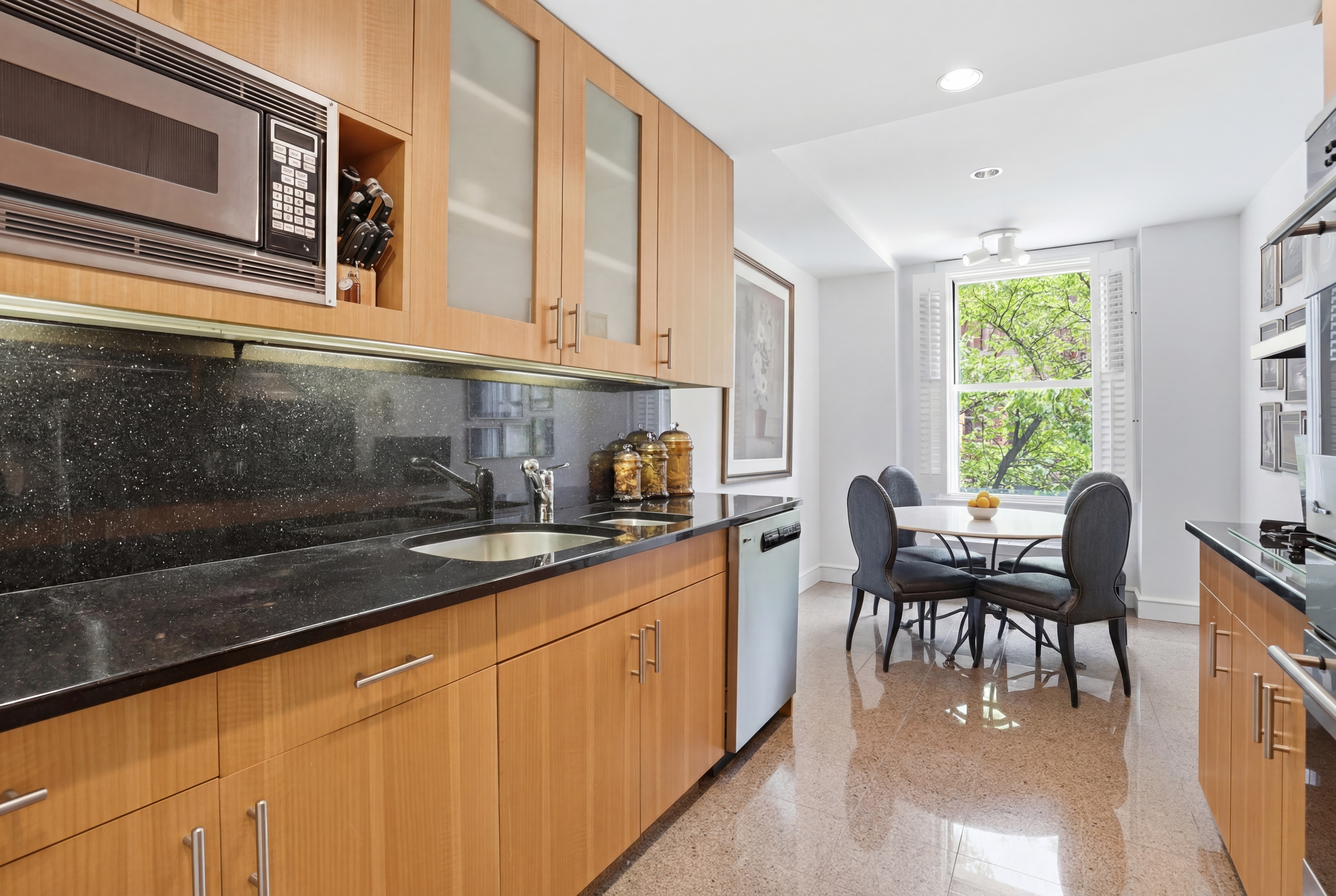 15 East 69th Street, Unit 3B Manhattan, NY 10021 - Photo 6 of 20