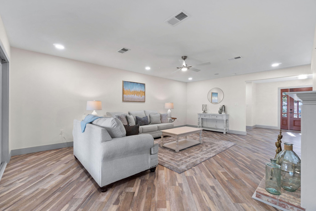 164 Grandview Avenue Valparaiso, FL 32580 - Photo 6 of 75