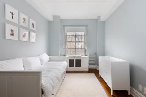 $2,600,000 | 25 5th Avenue, Unit 12F | Greenwich Village