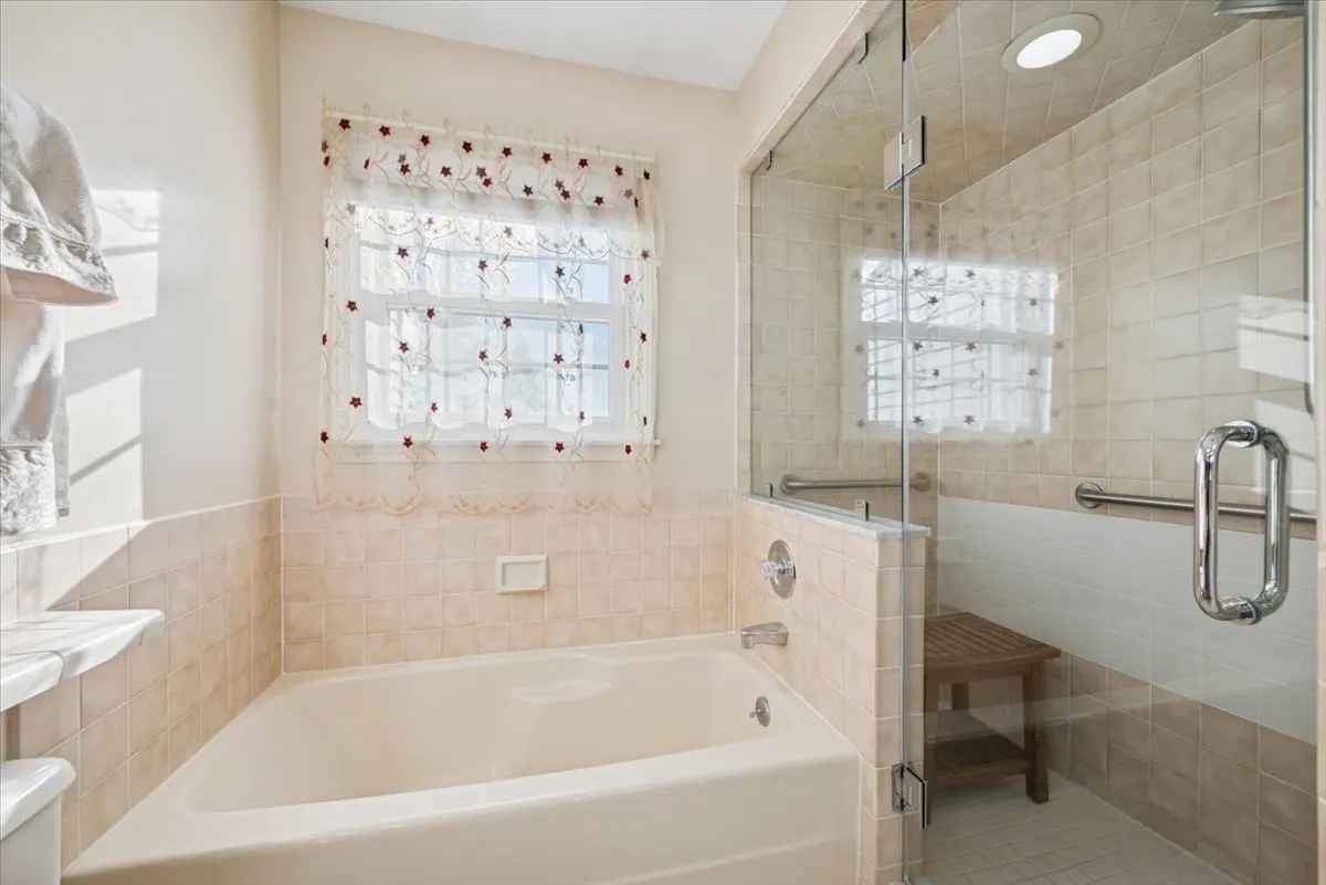 $800,000 | Spencer Lane, Bedminster, NJ 07921