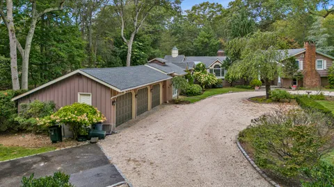 $2,495,000 | 11 Quaker Ridge Drive, Brookville, NY 11545