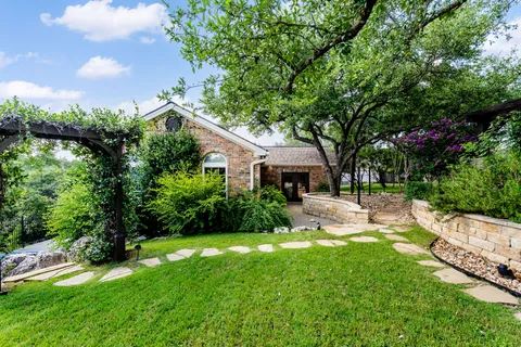 $2,950,000 | 2906 Padina Drive, Austin, TX 78733