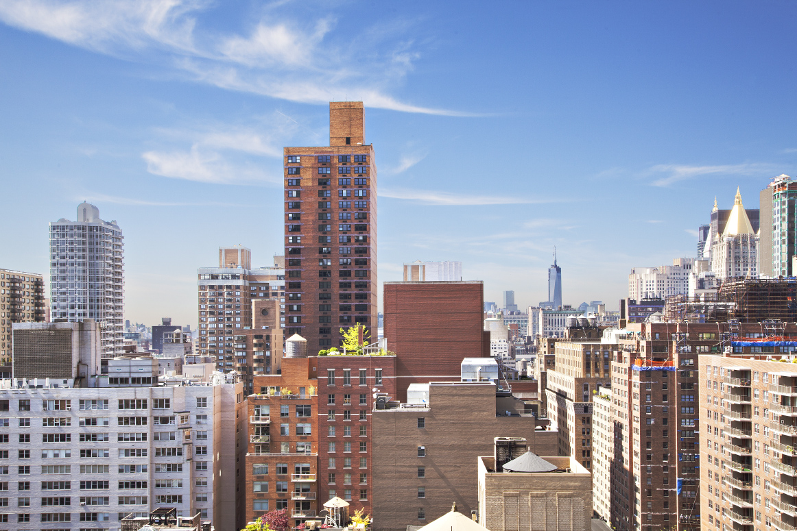 137 East 36th Street, Unit 16B Manhattan, NY 10016 - Photo 8 of 15 a city view with tall buildings