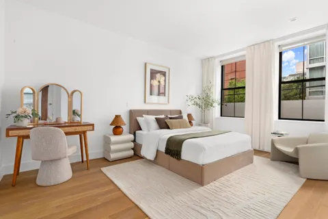 $1,895,000 | 172 North 10th Street, Unit 2A | Williamsburg