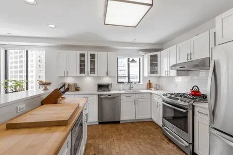 $2,400,000 | 63 Downing Street, Unit 8C | West Village