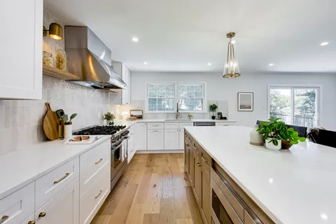 $1,095,000 | 11832 Enid Drive, Potomac, MD 20854