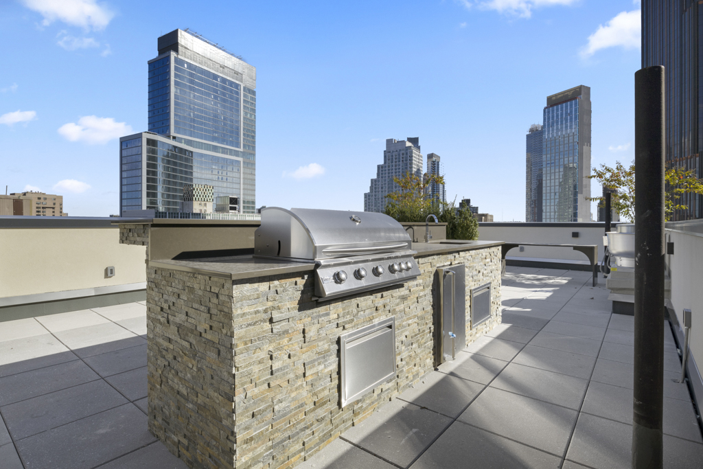 112 Fleet Place, Unit 5A Brooklyn, NY 11201 - Photo 32 of 36