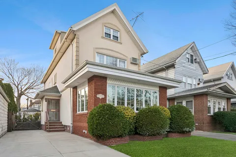 $1,895,000 | 1384 East 29th Street | Nottingham