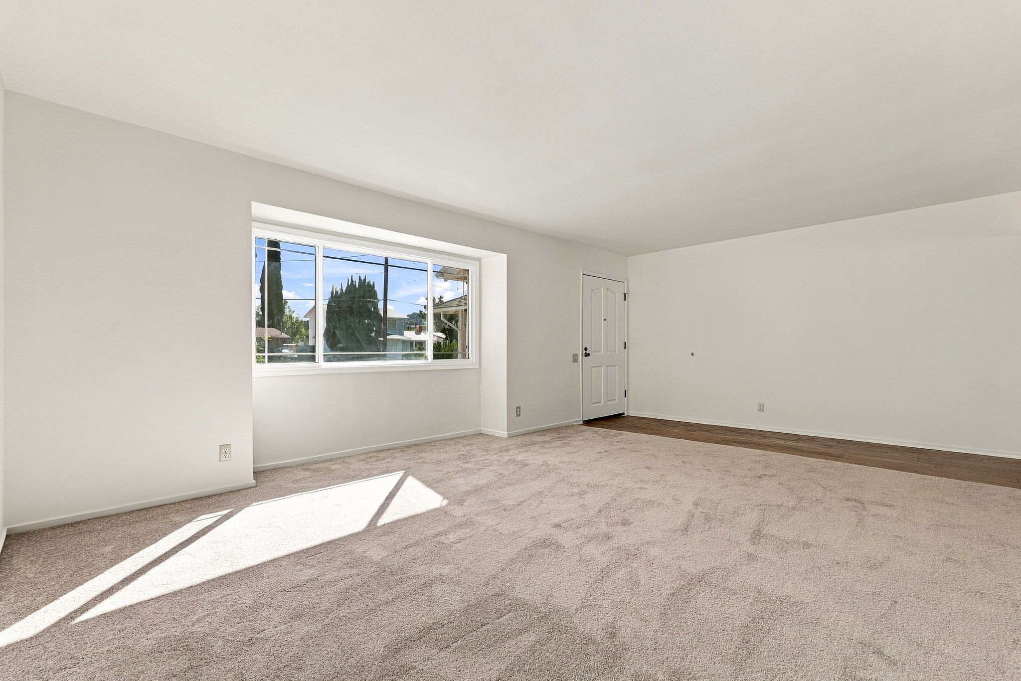 24107 Highlander Road West Hills, CA 91307 - Photo 5 of 34 Gallery Image 5