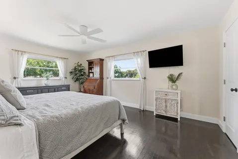 $714,999 | 2701 67th Way North, St. Petersburg, FL 33710