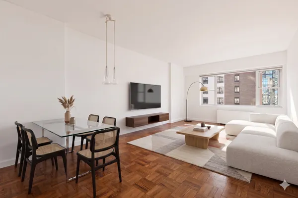 $1,350,000 | 60 East 8th Street, Unit 14L | Greenwich Village