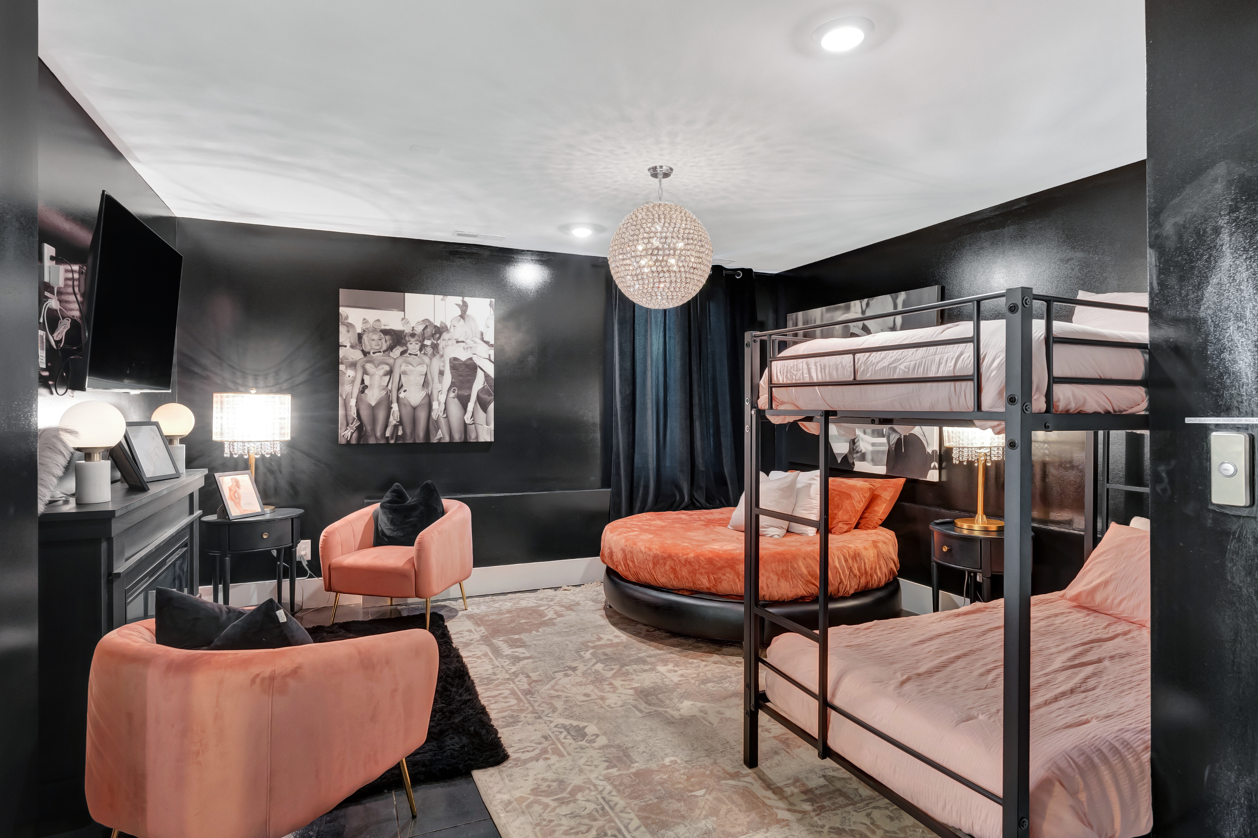 1203 Brick Church Pike Nashville, TN 37207 - Photo 20 of 44 a living room with furniture and a flat screen tv